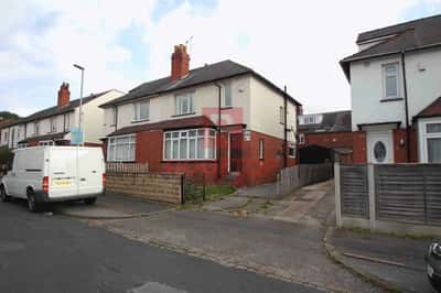 Photo of the property on Estcourt Terrace, Headingley, Leeds