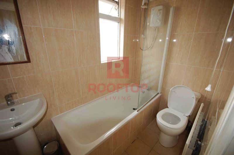 Photo of the property on Estcourt Terrace, Headingley, Leeds