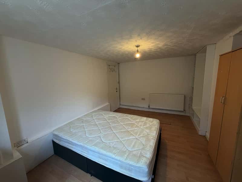 Photo of the property on Richmond Avenue, Hyde Park, Leeds
