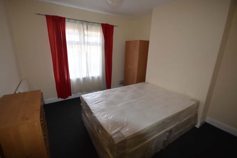 Photo of the property on Ash Gardens, Headingley, Leeds