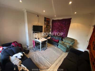 Photo of 14 Hessle Place