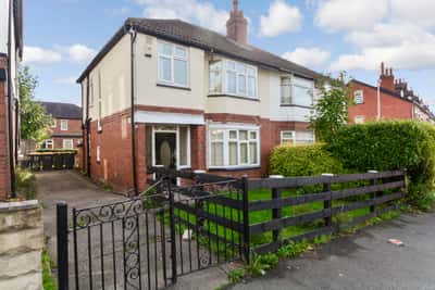 Photo of the property on Ash Road, Headingley, Leeds