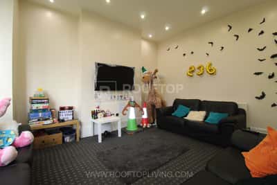 Photo of 236 Kirkstall Lane