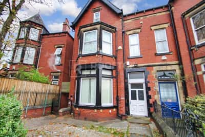 Photo of 236 Kirkstall Lane