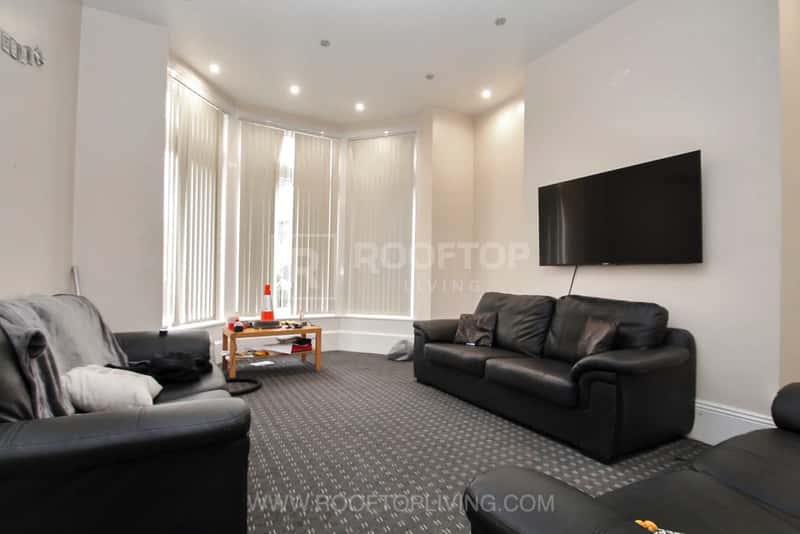 Photo of the property on Kirkstall Lane, Headingley, Leeds