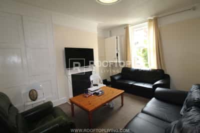 Photo of the property on Delph Mount, Woodhouse, Leeds