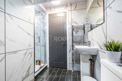 Photo of Flat 6, 43-55 Queens Road