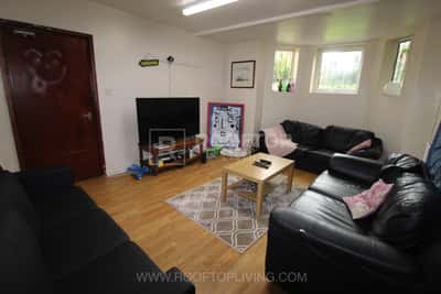 Photo of 9 Regent Park Terrace