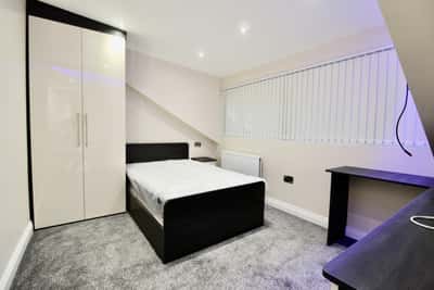 Photo of 10 Delph Lane