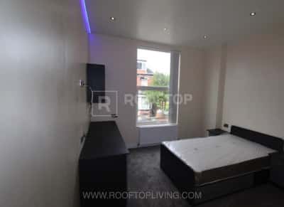 Photo of 10A Regent Park Avenue