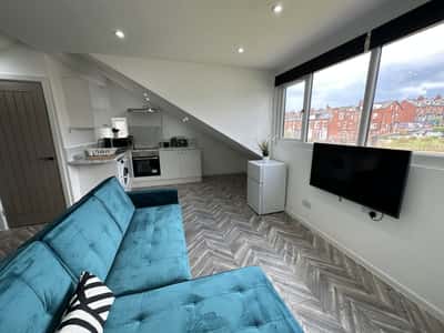 Photo of School House, 32a Queens Road