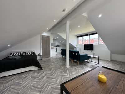 Photo of School House, 32a Queens Road