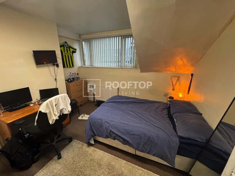 Photo of the property on Norwood Terrace, Hyde Park, Leeds