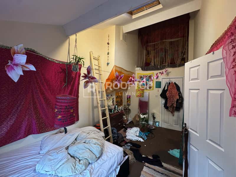 Photo of the property on Moorland Avenue, Hyde Park, Leeds