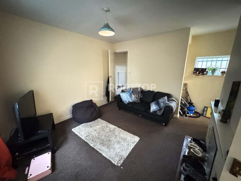 Photo of the property on Moorland Avenue, Hyde Park, Leeds