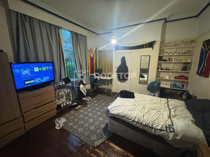 Photo of the property on Regent Park Avenue, Woodhouse, Leeds