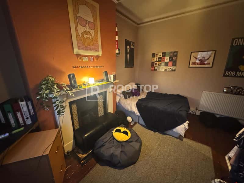 Photo of the property on Regent Park Avenue, Woodhouse, Leeds