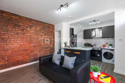 Photo of 1 Glossop Grove
