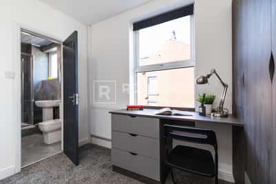 Photo of the property on Glossop Grove, Woodhouse, Leeds