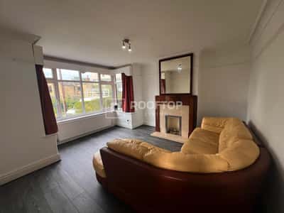 Photo of 4 Dennistead Crescent