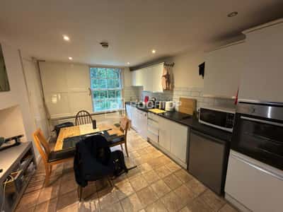 Photo of the property on Hyde Park Terrace, Hyde Park, Leeds