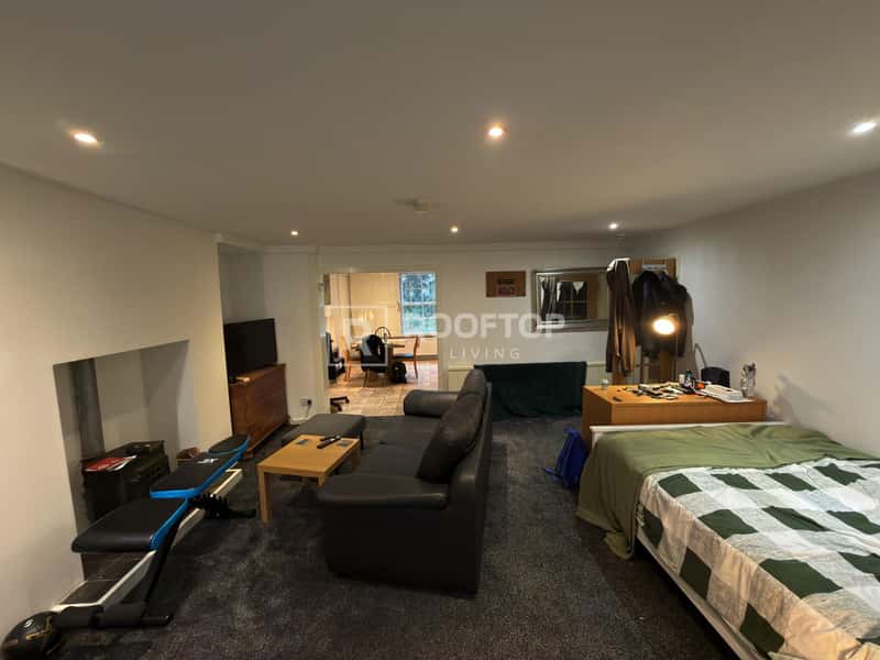 Photo of the property on Hyde Park Terrace, Hyde Park, Leeds