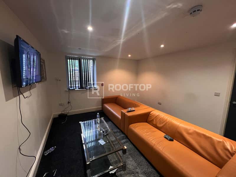 Photo of the property on Regent Park Avenue, Woodhouse, Leeds
