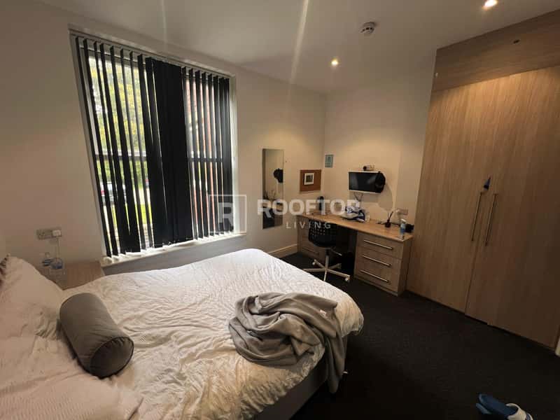 Photo of the property on Regent Park Avenue, Woodhouse, Leeds