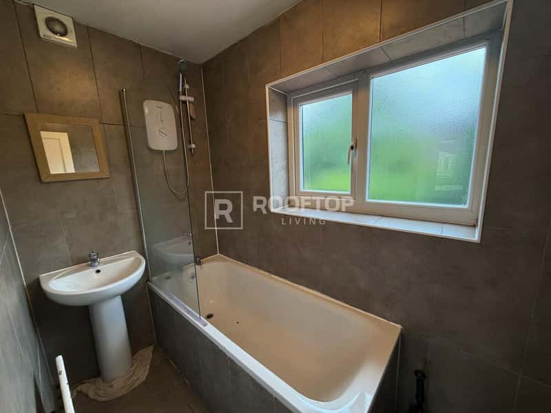 Photo of the property on Dennistead Crescent, Headingley, Leeds