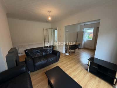 Photo of the property on Dennistead Crescent, Headingley, Leeds