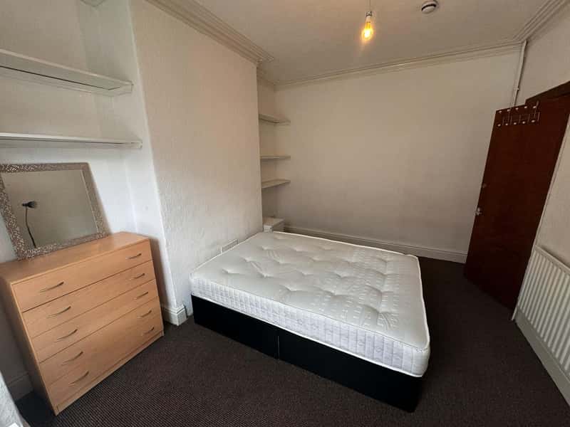 Photo of the property on Hessle View, Hyde Park, Leeds
