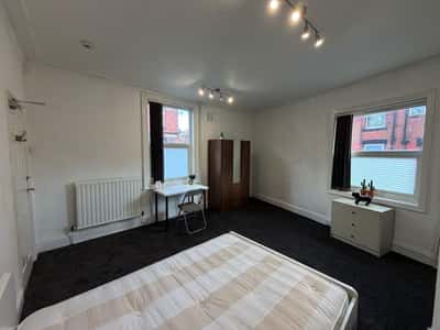 Photo of the property on Thornville Mount, Hyde Park, Leeds