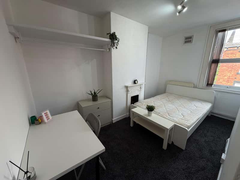Photo of the property on Thornville Mount, Hyde Park, Leeds