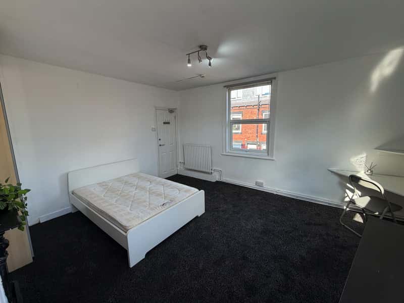 Photo of the property on Thornville Mount, Hyde Park, Leeds
