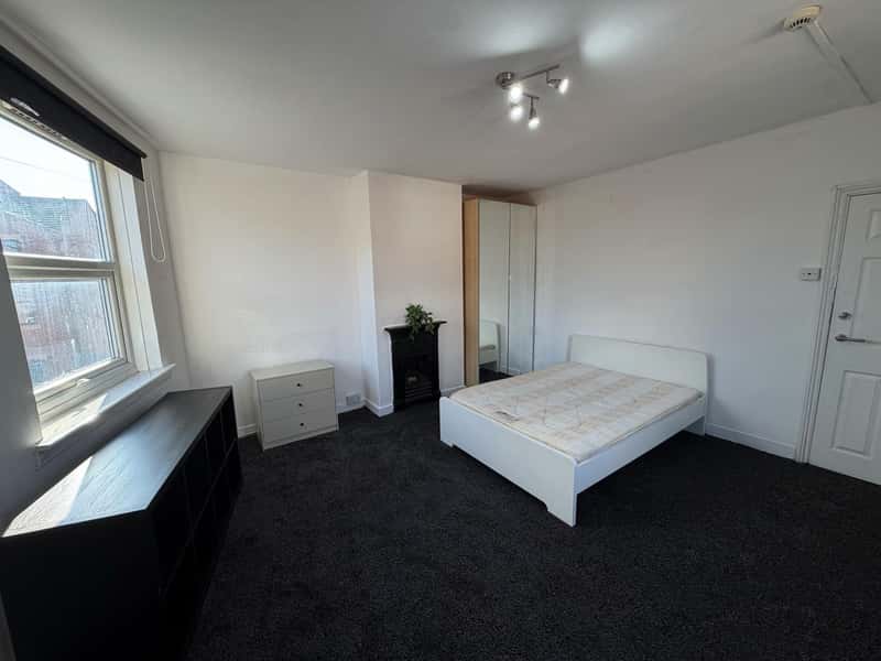 Photo of the property on Thornville Mount, Hyde Park, Leeds