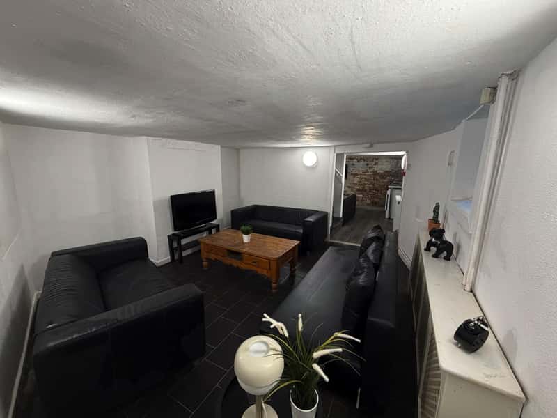 Photo of the property on Thornville Mount, Hyde Park, Leeds